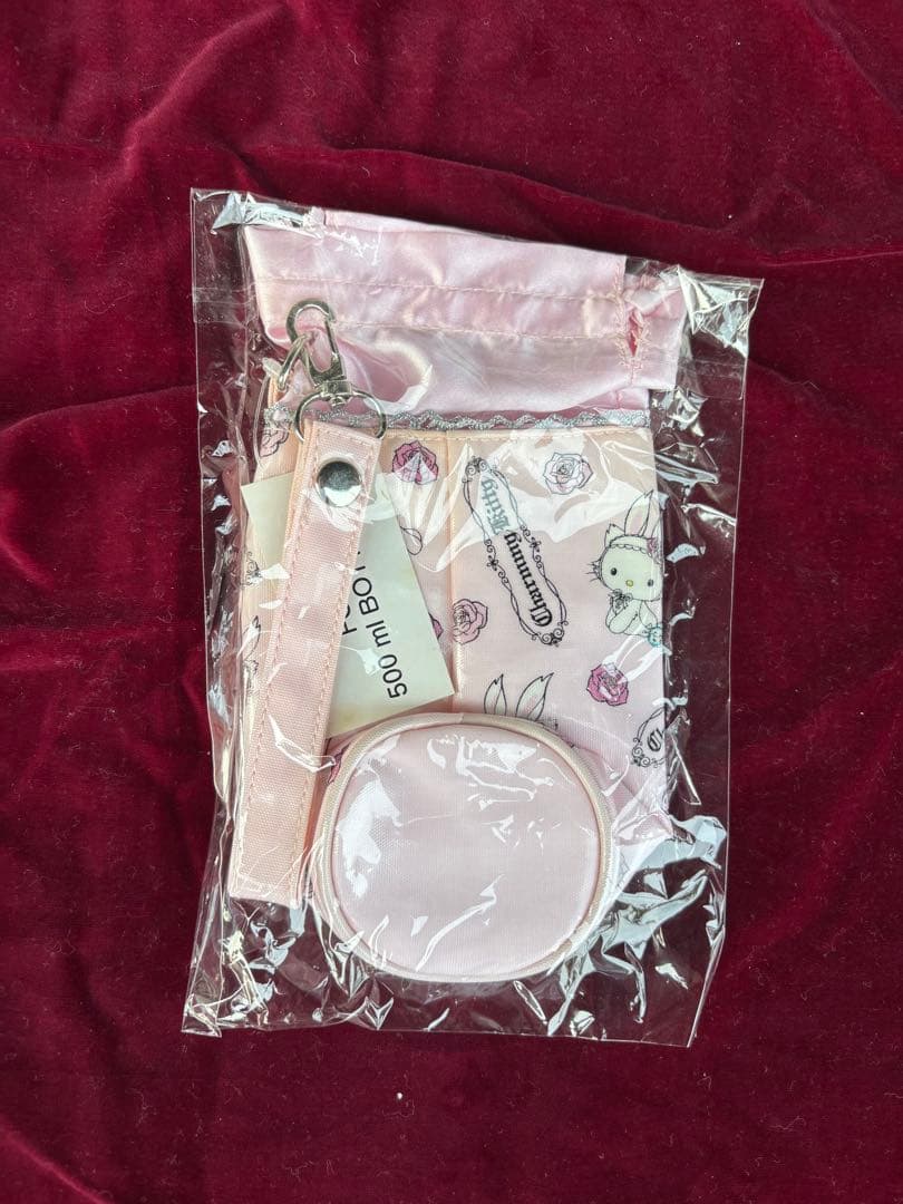 ウサミミ　チャーミーキティ　ペットボトルホルダー