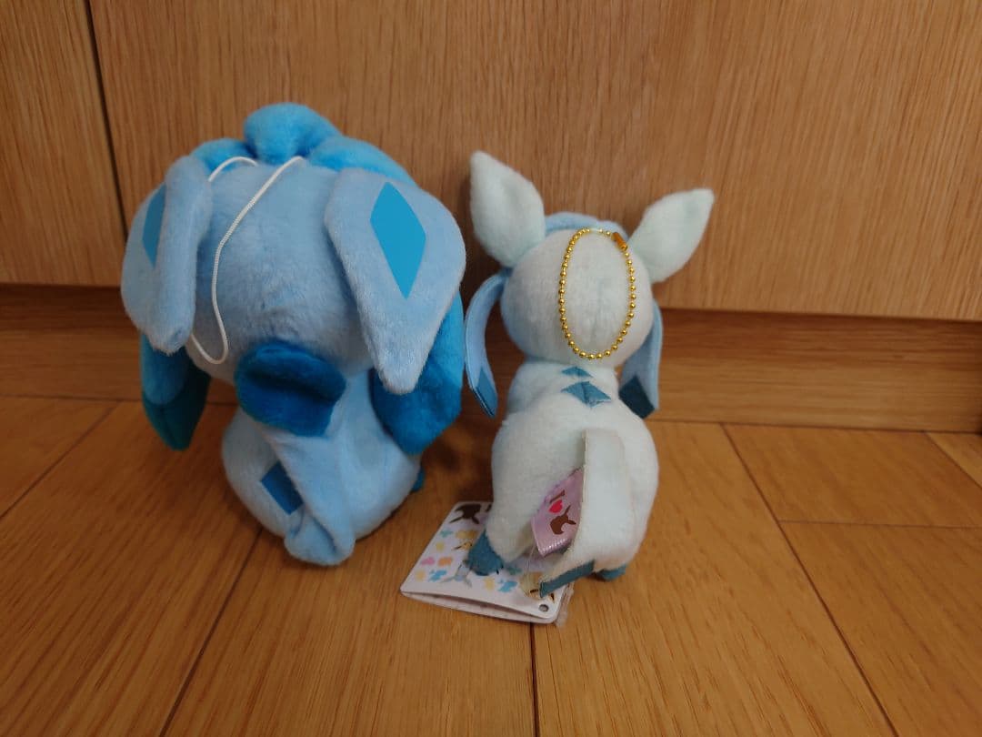 ポケモン　グレイシア　ぬいぐるみ