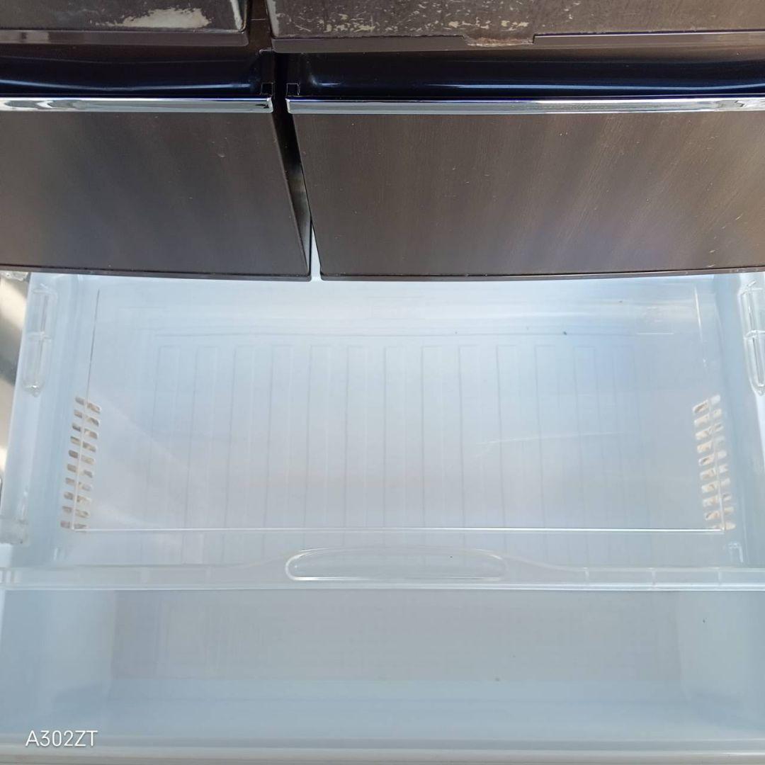 送料設置無料　人気モデル三菱冷蔵庫　520L 木目デザイン