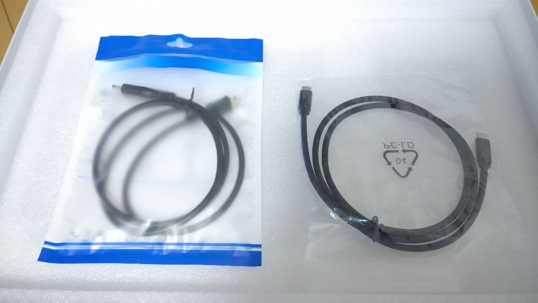 値下げ‼️モバイルモニター 　ディスプレイ 17.3インチ 非光沢IPSパネル