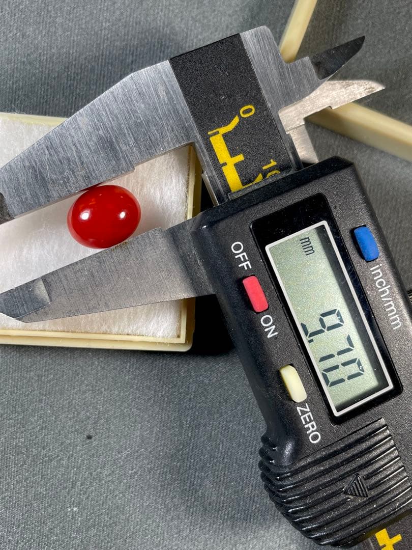 天然赤珊瑚 ルース (指輪用) Ｌー33