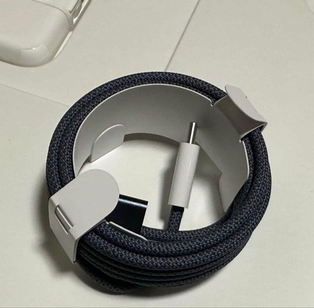 Apple M2チップ搭載13インチMacBook Air