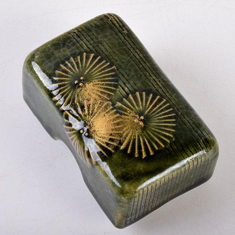 YUKI TANAKA加藤丈佳造　色絵金彩花文　香合　共布共箱　V8484