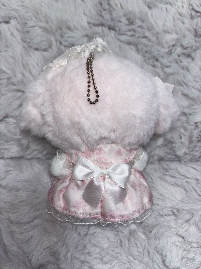 マイメロディ 2024 白イチゴ マスコットキーホルダー 正規品