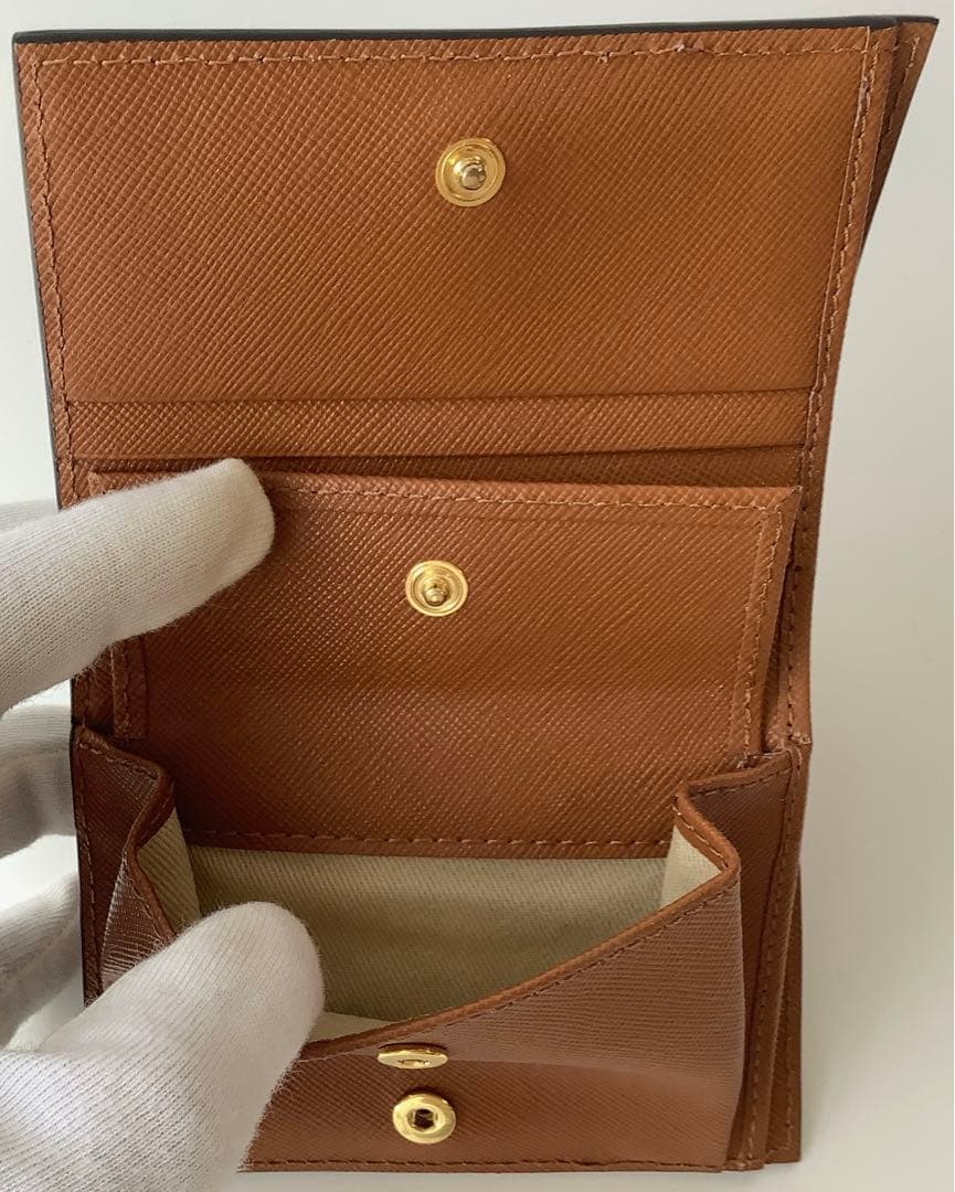 新品★マルニ★MARNlサフィアーノバイフォールドウォレット２つ折り財布★茶系