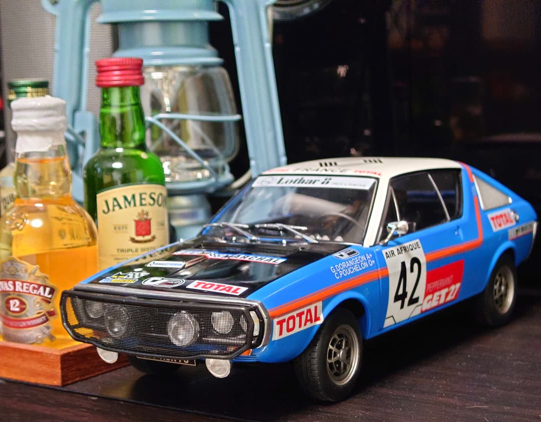 1/18 ルノー 17 ゴルディニ アビジャン ニース 1976 #42 ブルー
