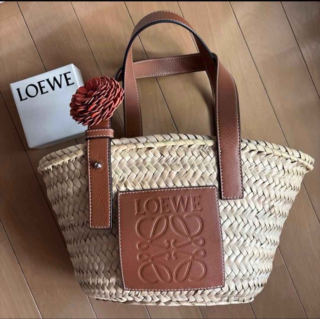LOEWE ロエベ バッグチャーム お花 フラワー チャーム