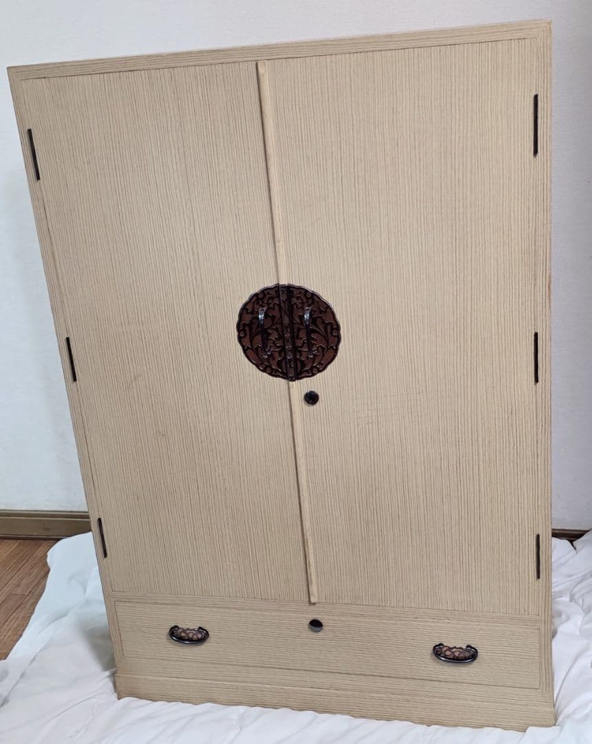 茨城県郷土工芸品　桐箪笥　伝シールあり。