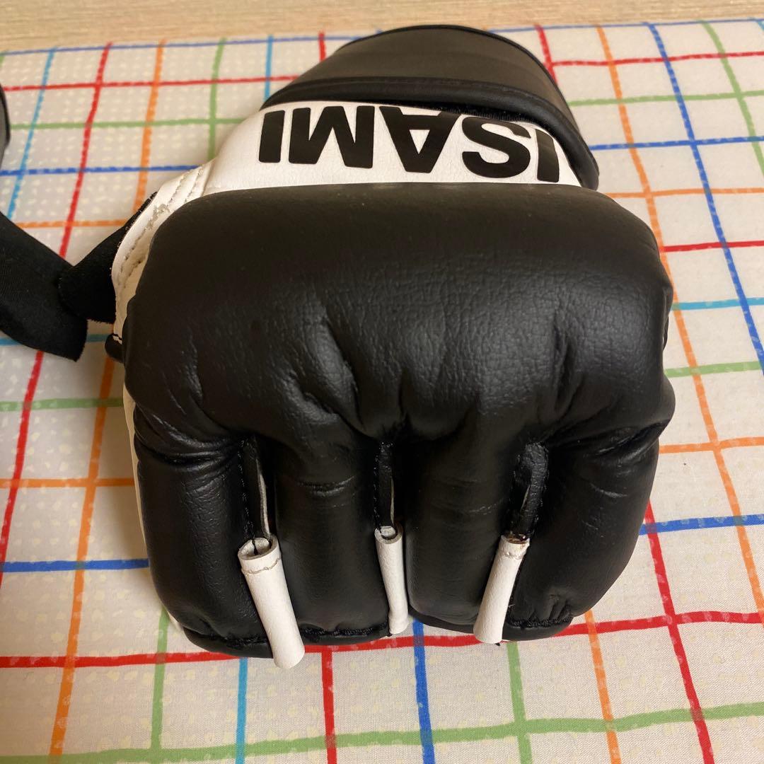 ISAMI MMAグローブ Sサイズ　総合格闘技 ①