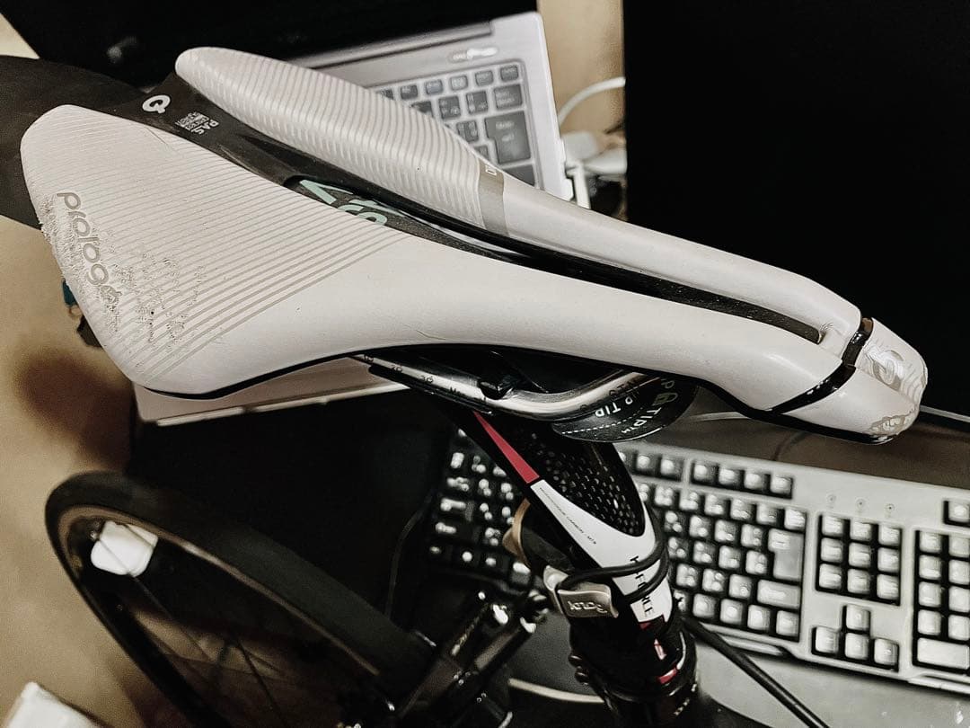 Ao デローザアイドル