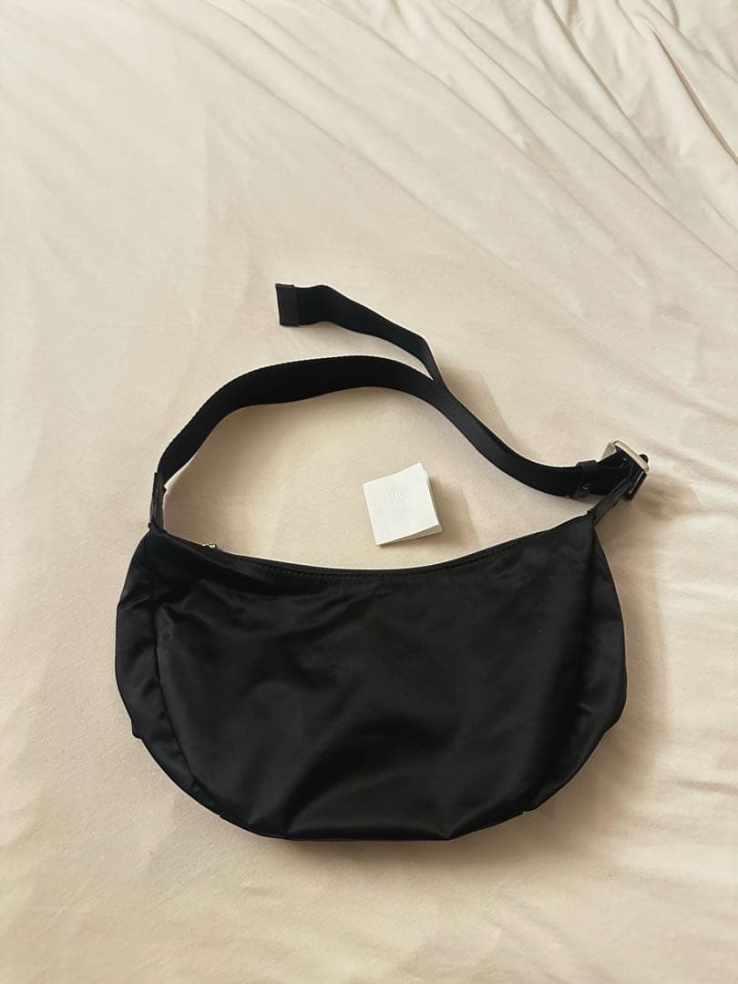 ラシット ナイロン ラウンドショルダーバッグ 金具シルバー　美品
