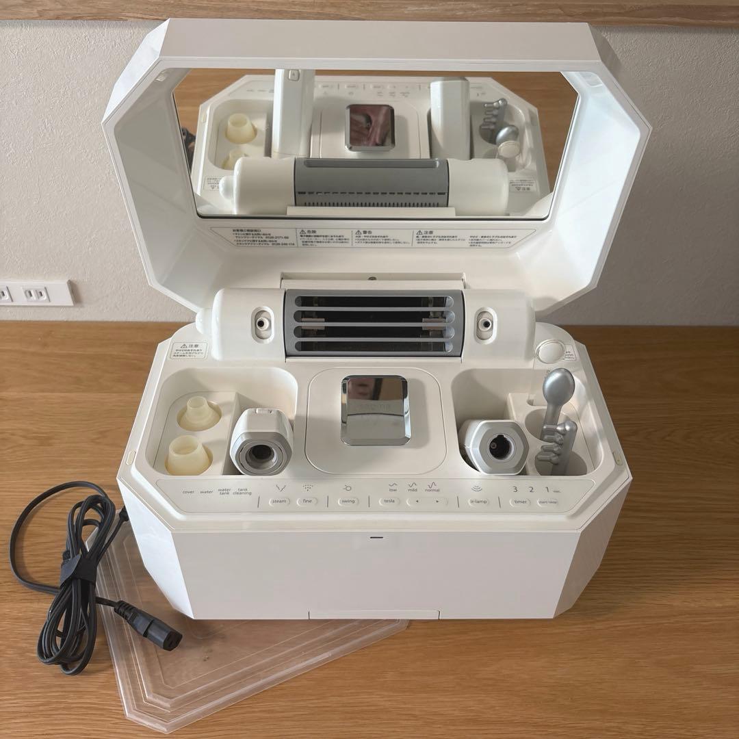 サキナ　ルルシェ　美顔器 エステマシン