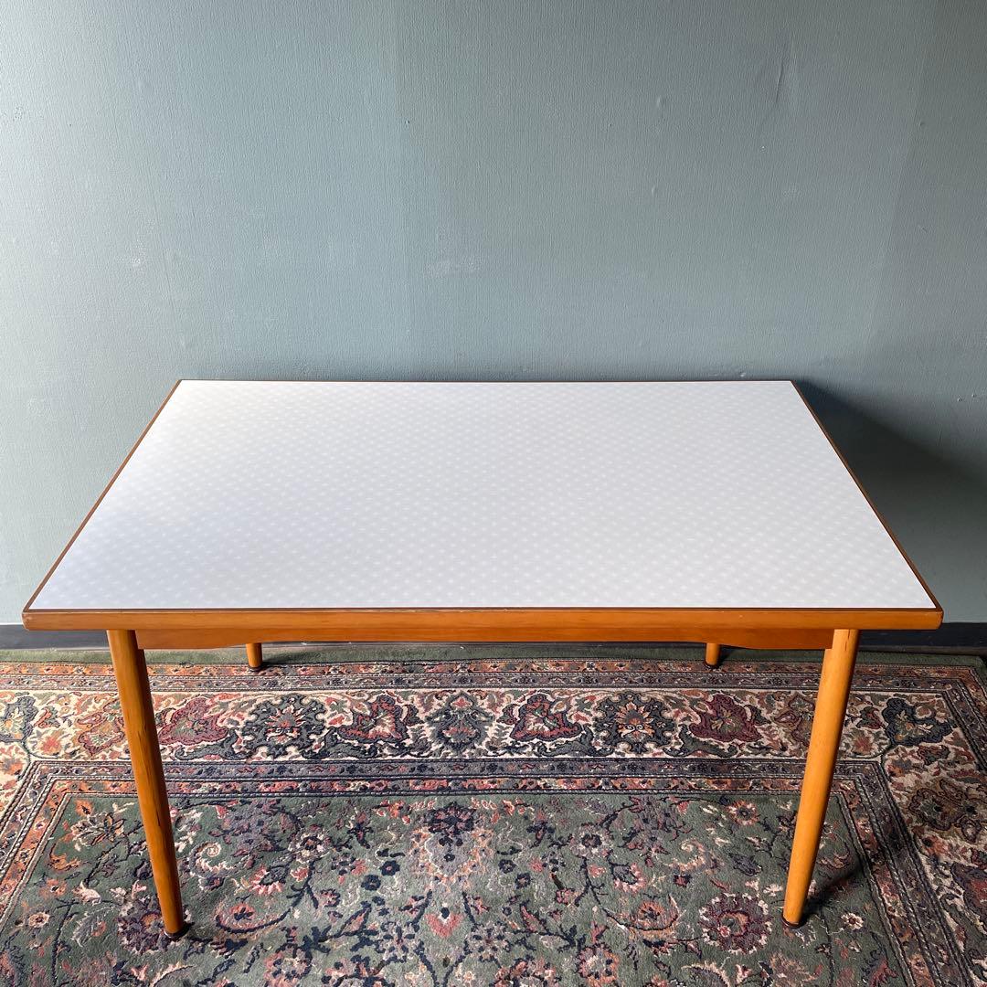 昭和レトロ　ミッドセンチュリー　北欧ヴィンテージ風　ダイニングテーブル