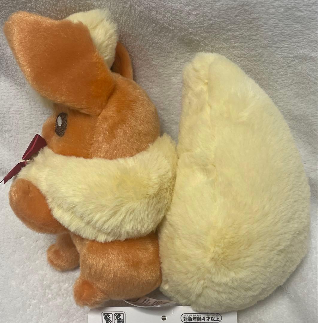 Eevee Collection ブースター　サンダース　ぬいぐるみ