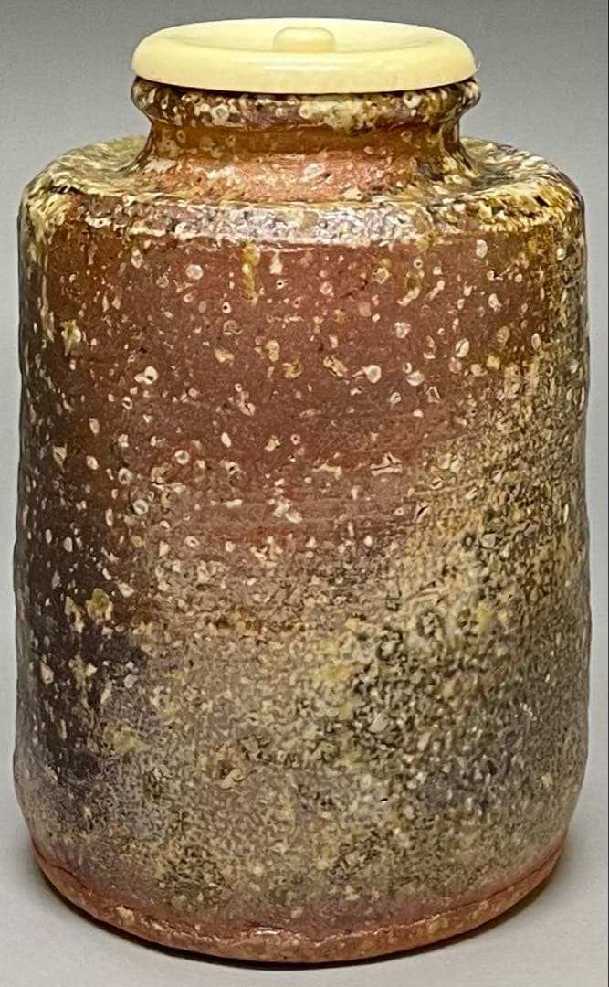 西尾陶山　信楽茶入　仕覆　朝倉間道　四方桟共箱　w443