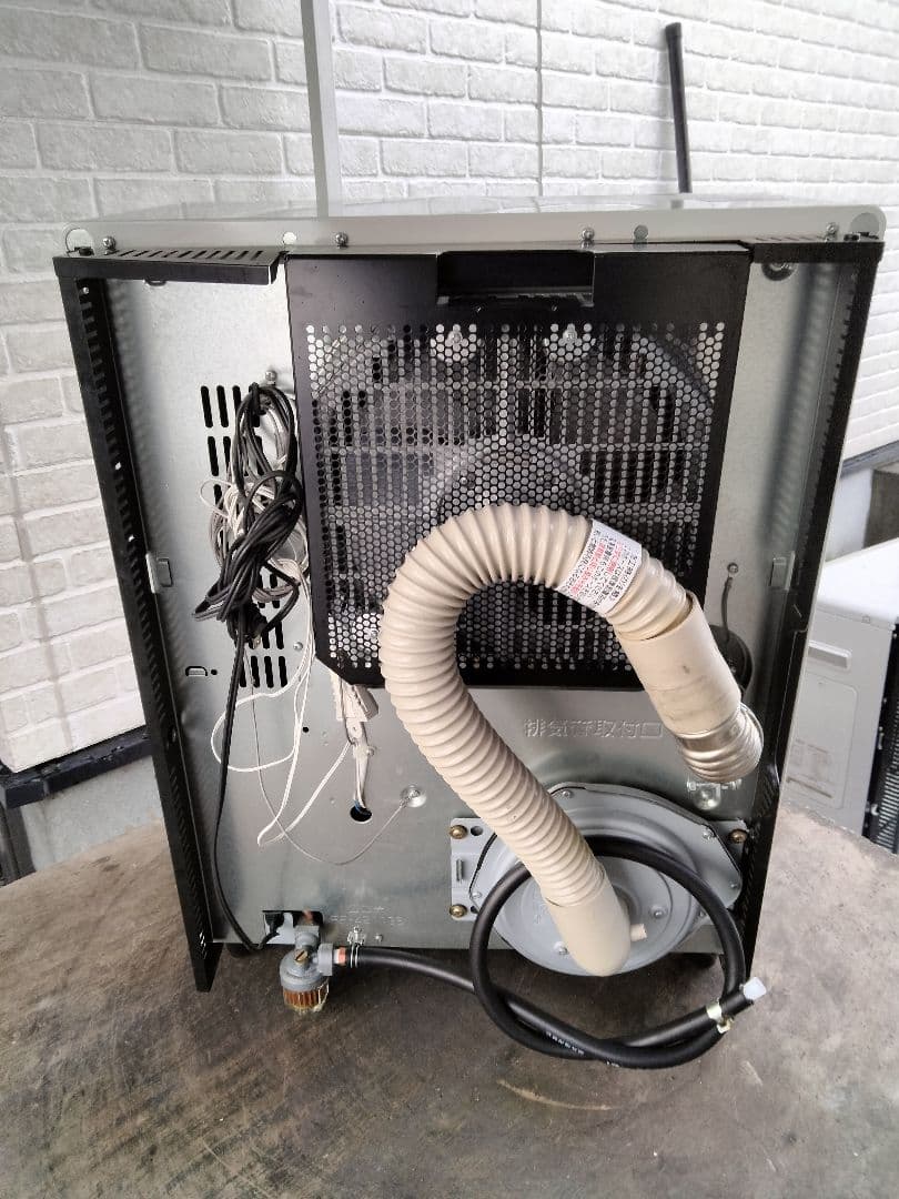 札幌発コロナFF温風石油ストーブ！品番「FF‐4212GS」2013年式中古品④