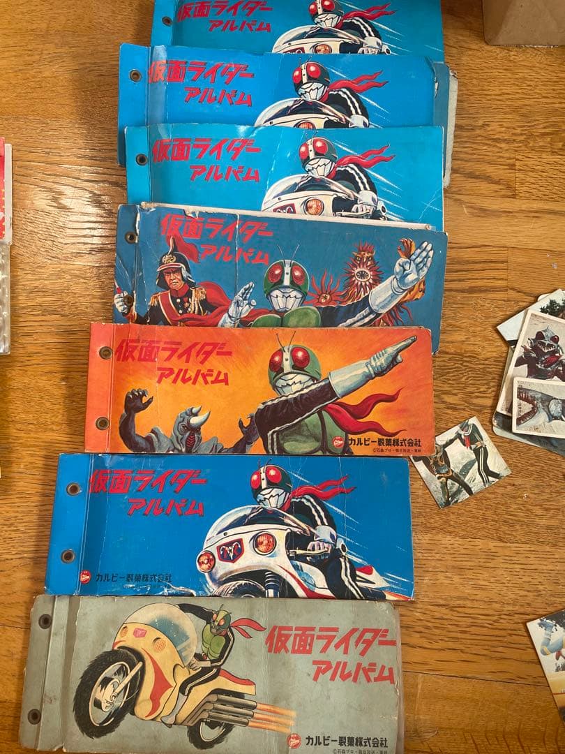 昭和レトロ　超貴重品　カルビー仮面ライダー 他　懐かし ヒーローカード他