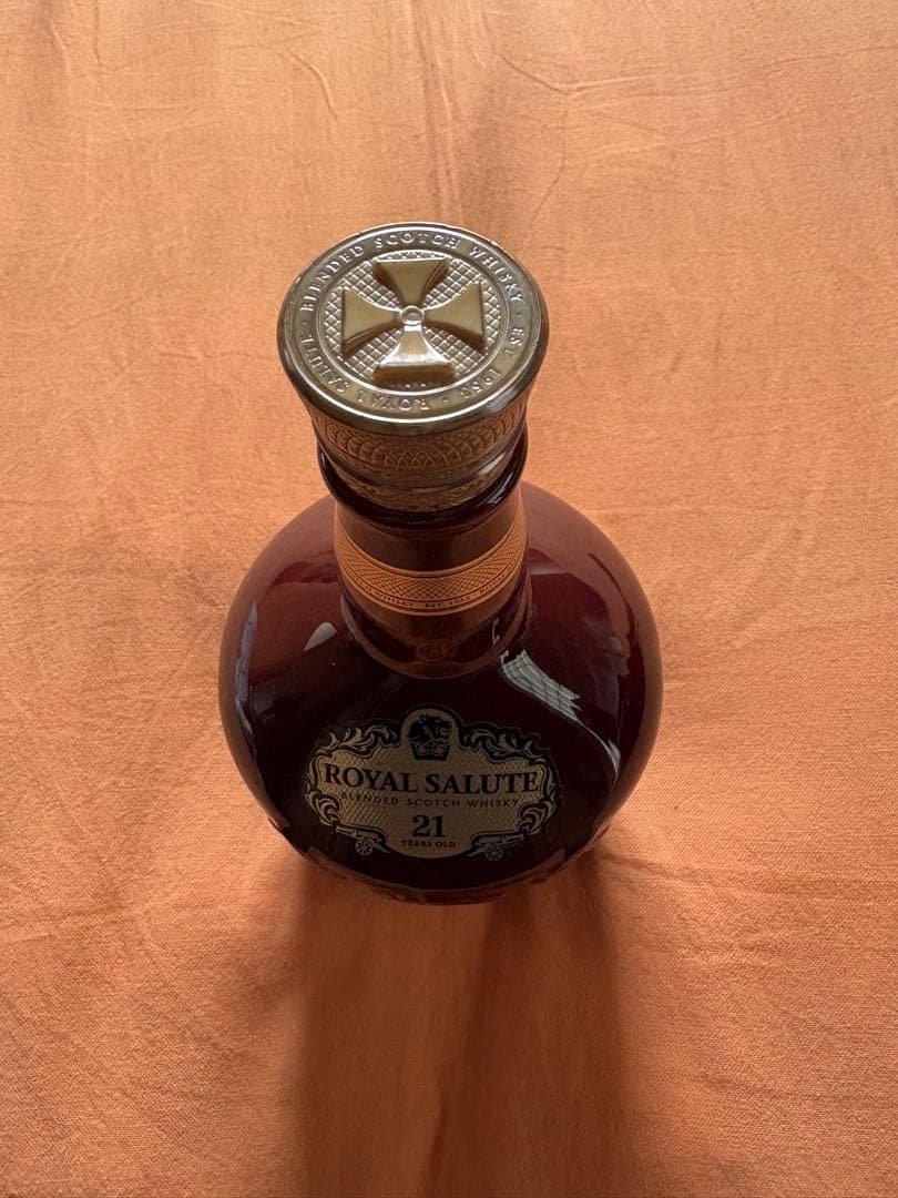 ▪️山崎 18年 シングルモルト ▪️ロイヤルサルート 700ml空瓶各１本 計２本
