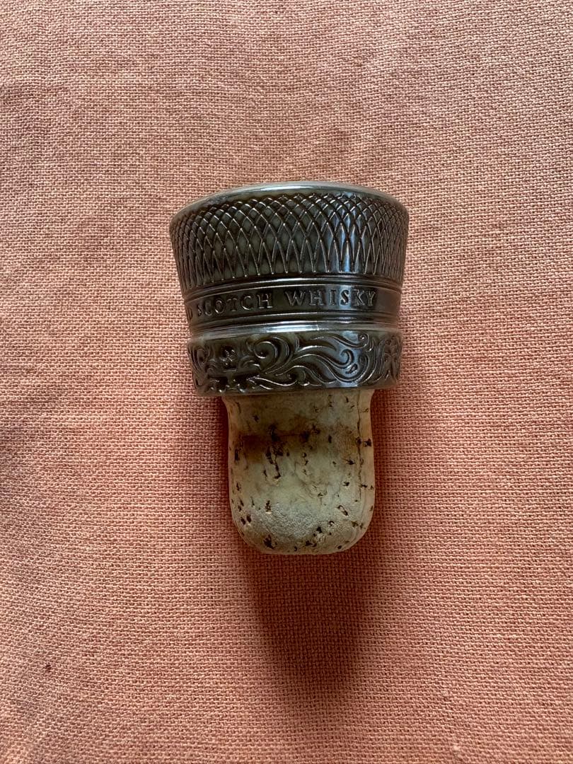 ▪️山崎 18年 シングルモルト ▪️ロイヤルサルート 700ml空瓶各１本 計２本