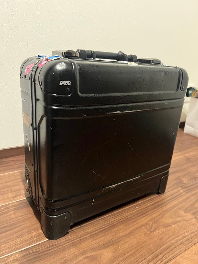 ゼロハリバートン　キャリーケース　2輪　ブラック