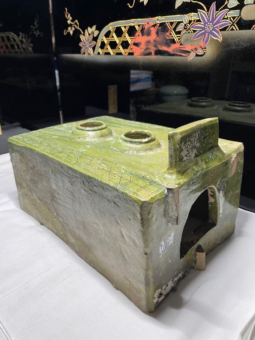 漢緑釉。灶台。漢時代。陶器。古美術。骨董品。舊家蔵出し。稀少品。