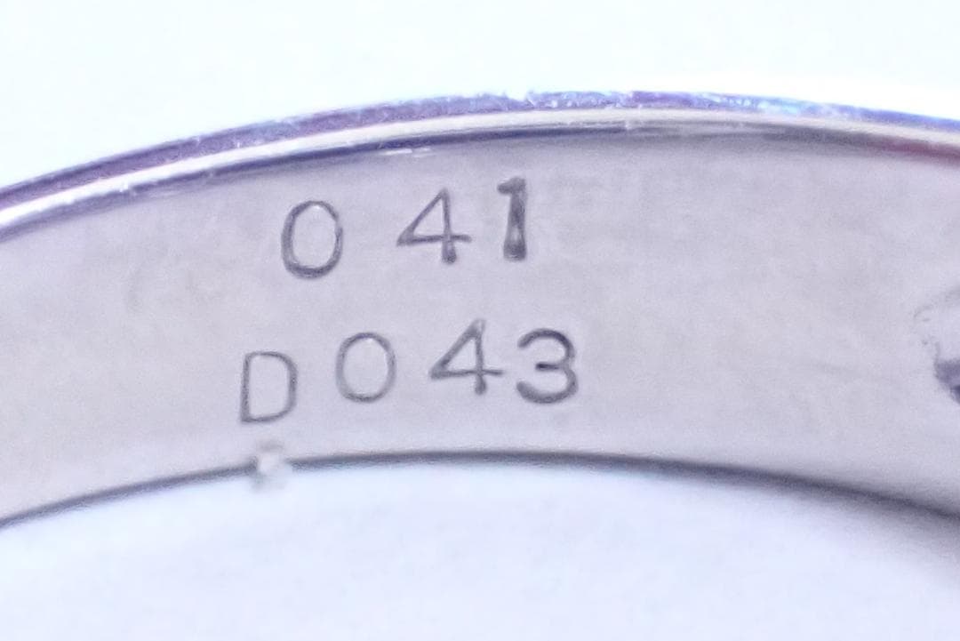 アレキサンドライト　指輪　0.41ct　ダイヤ0.43ct　10.5号