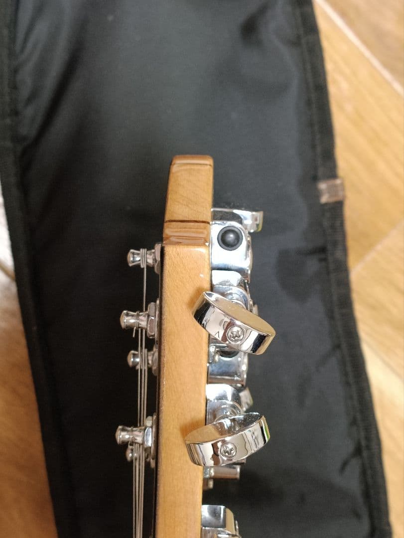 ARIAPROII PE-480 シースルーエメラルドブルー