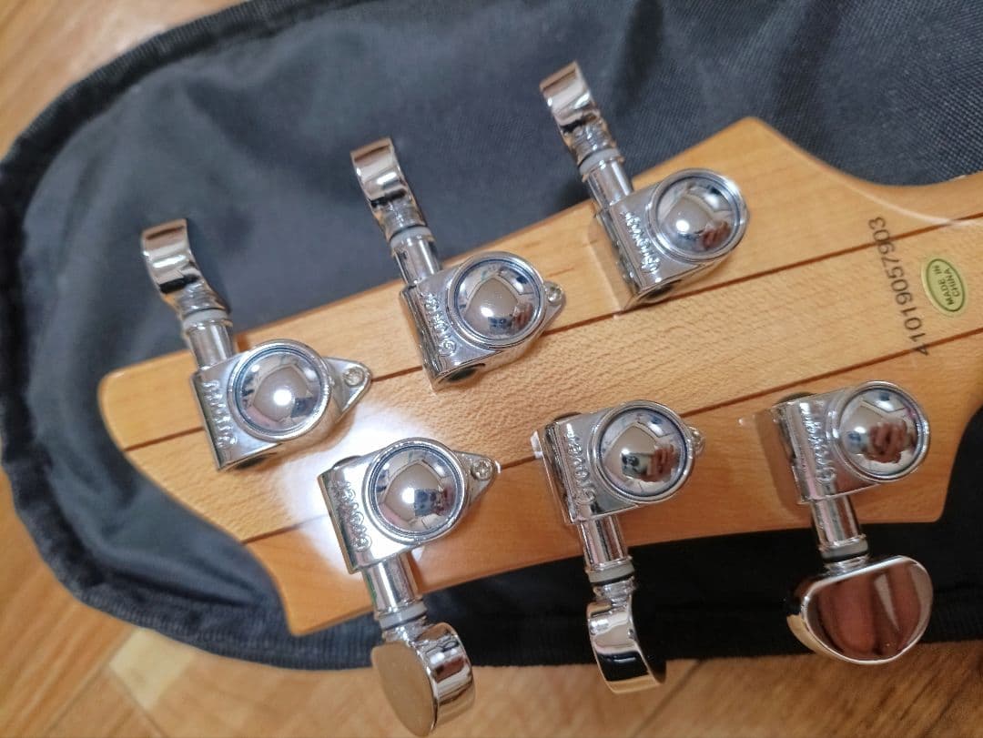 ARIAPROII PE-480 シースルーエメラルドブルー