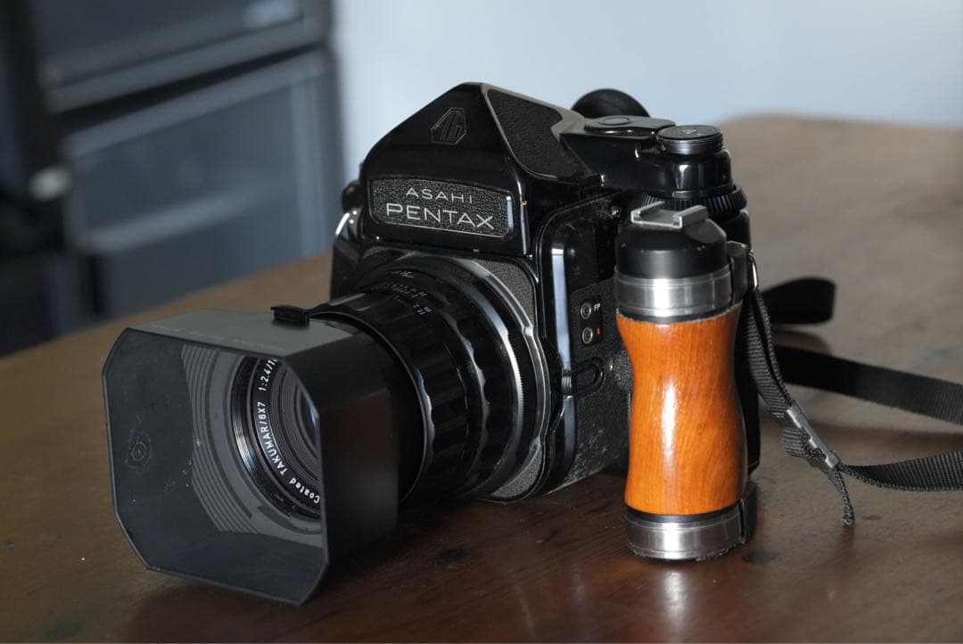 PENTAX 67 バケぺン（6×7後期ミラーアップありタイプ）　名機
