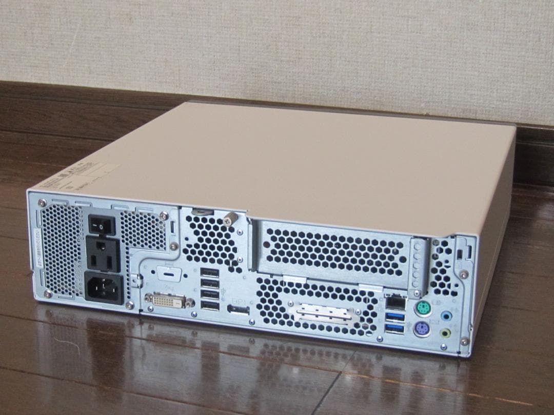 Windowsデスクトップ FUJITSU ESPRIMO D558 i3-9100/8GB/SD256G