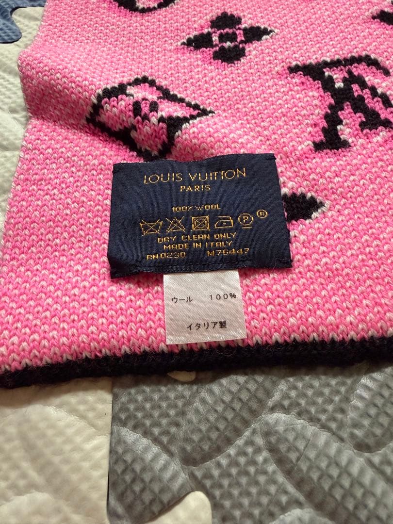 Louis Vuitton マフラー ブラック×ピンク