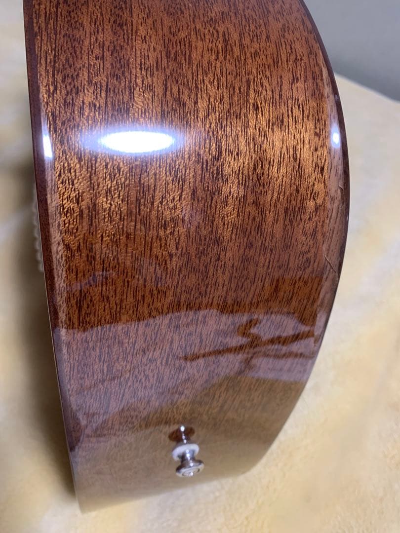 GUILD M-120 オール単板・マホガニー アコギ 底面にクリア浮きあり