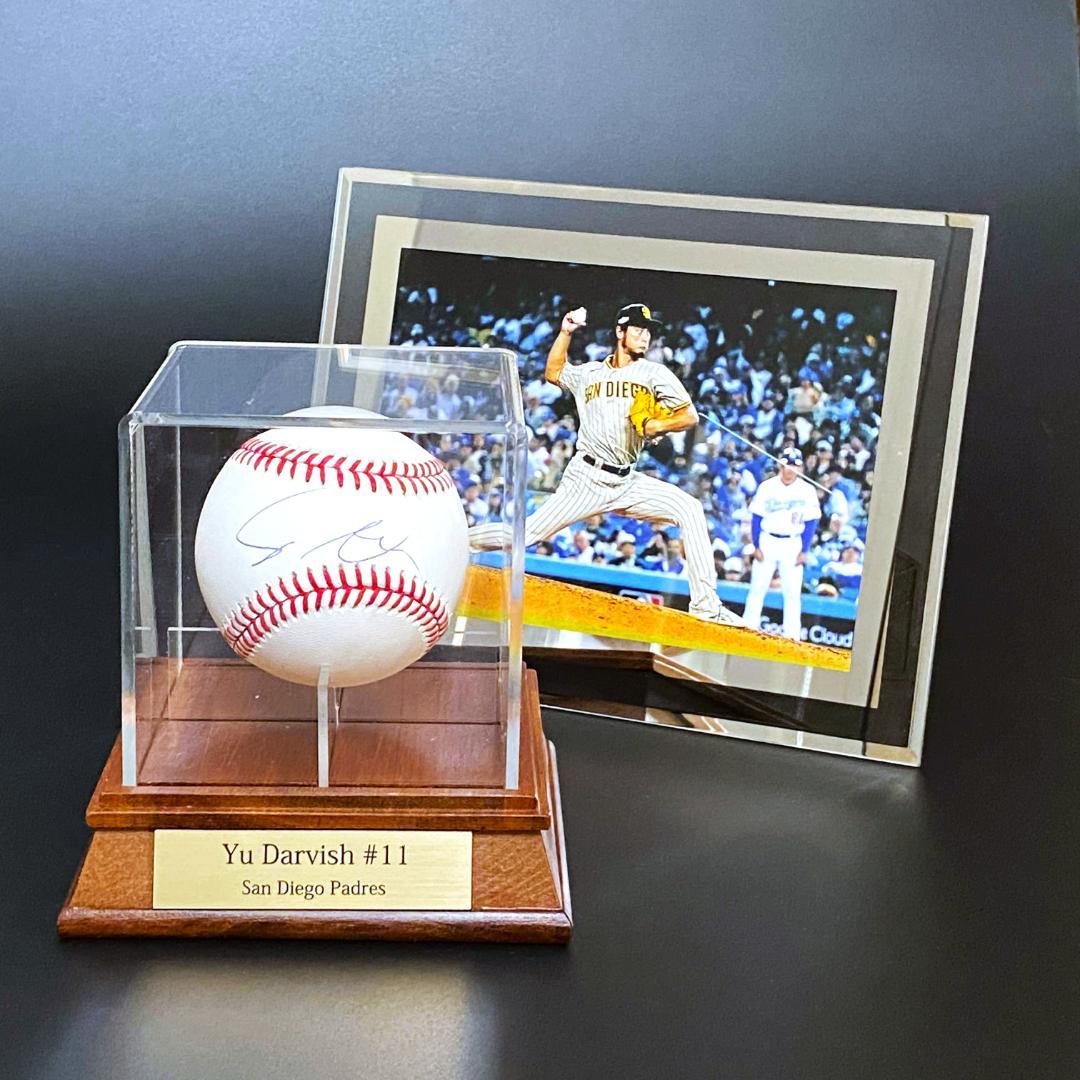 【至宝】サンディエゴ・パドレス☆ダルビッシュ 有☆直筆サインボール☆写真付き