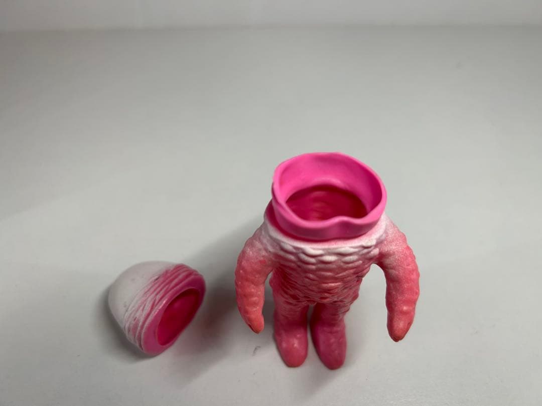 B*B様 ブルマァク　ザラブ星人　ミニサイズ　当時物　ソフビ ミニ　ピンク