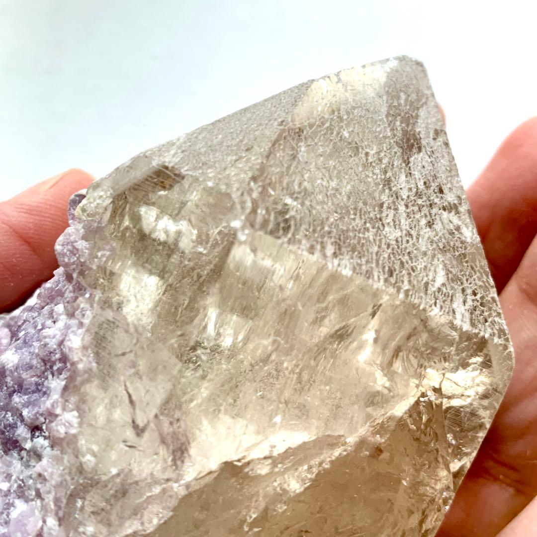 大きな水晶ポイント+レピドライト×グリーントルマリン共生