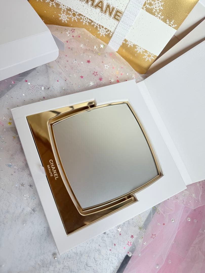 シャネル　CHANEL ゴ―ルドスタンドミラー海外限定
