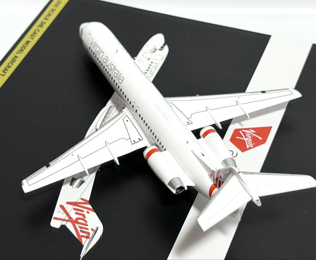 航空機・ヘリコプター Gemini 1/200 Fokker100 Virgin Australia