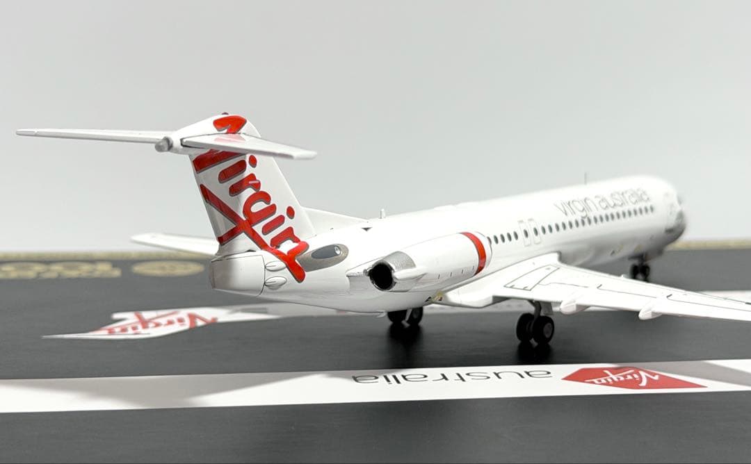 航空機・ヘリコプター Gemini 1/200 Fokker100 Virgin Australia
