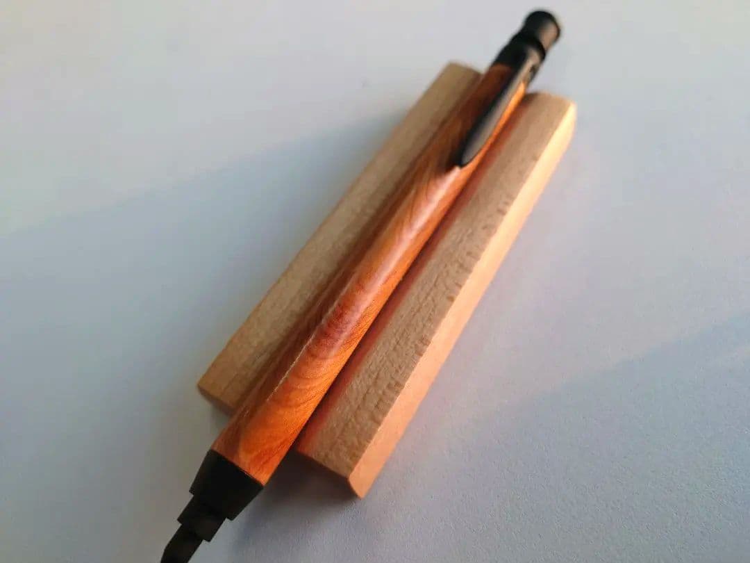 木軸ペン　ケヤキ　シャープペンシル　0.5　拭き漆　うるし仕上げ　MDS1