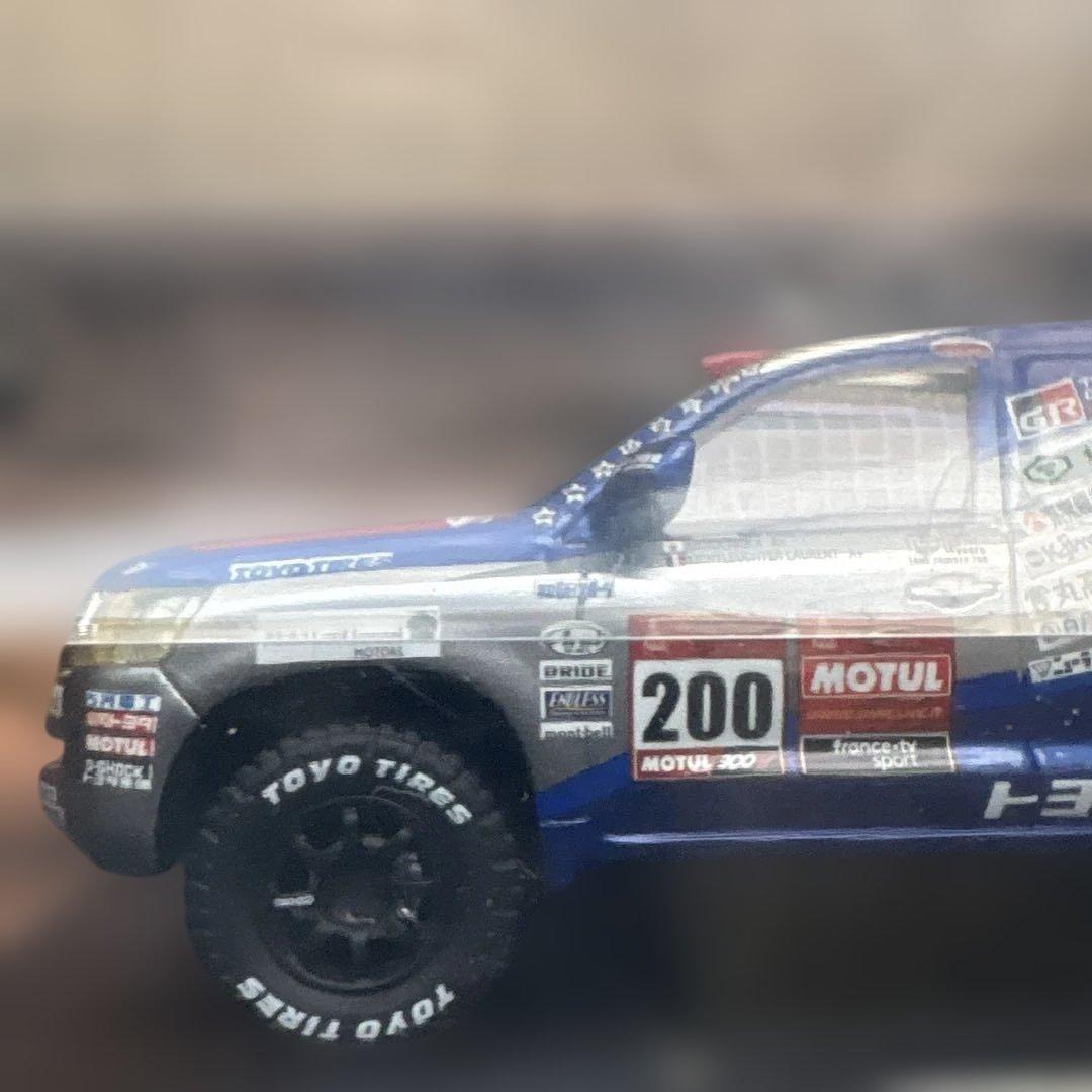 【激レア　非売品】トヨタ ランドクルーザー200ミニカー　ダカールラリー2022