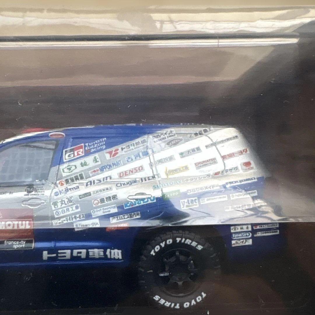 【激レア　非売品】トヨタ ランドクルーザー200ミニカー　ダカールラリー2022
