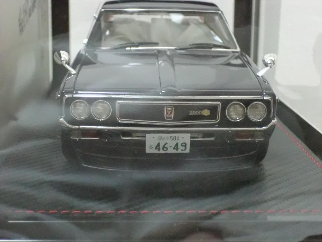 おまけ付き！1/18 2000SGX イグニッション ローレル 佐田 フィギュア