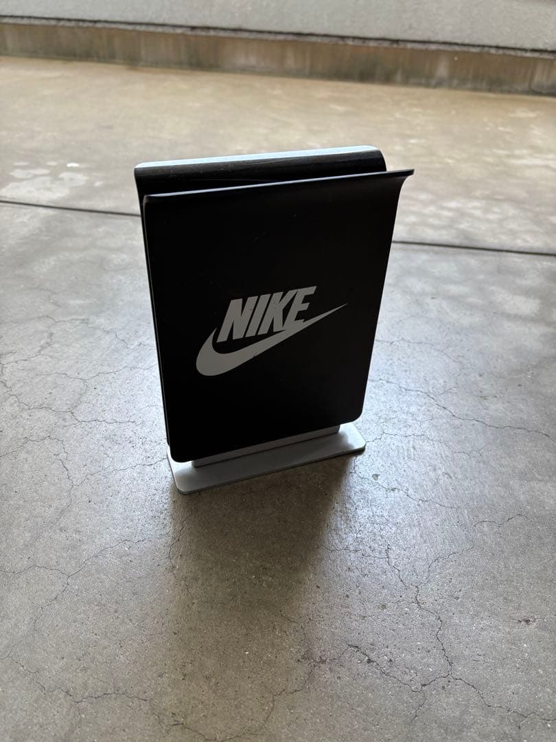 希少最終価格　NIKEオフィシャルポップスタンド　店舗備品