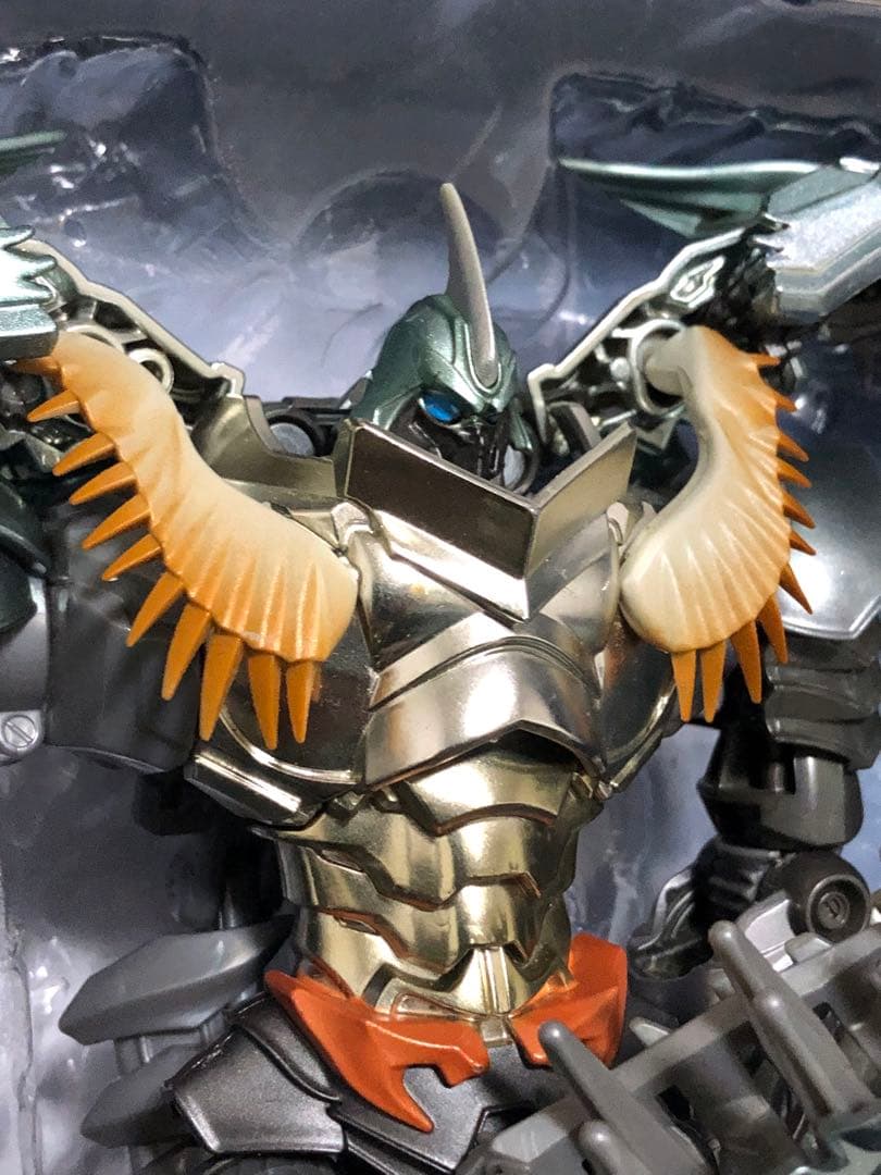 トランスフォーマー ブラックナイト グリムロック