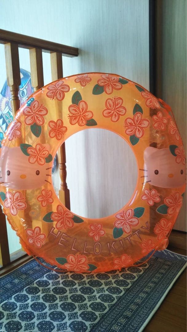 希少レア！ハイビスカスハローキティ 浮き輪とビーチタオル