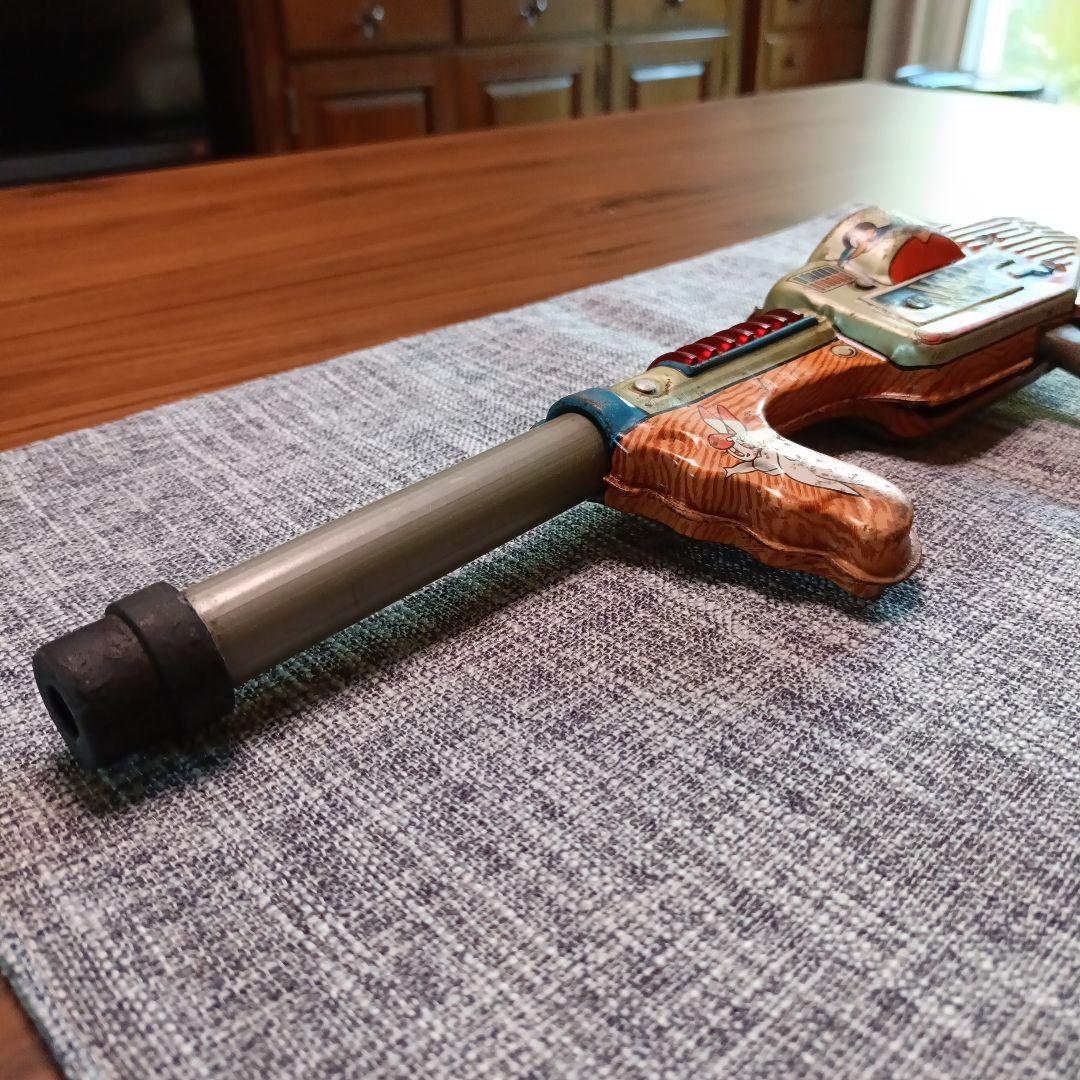 W3 ワンダー　スリー　トミーガン