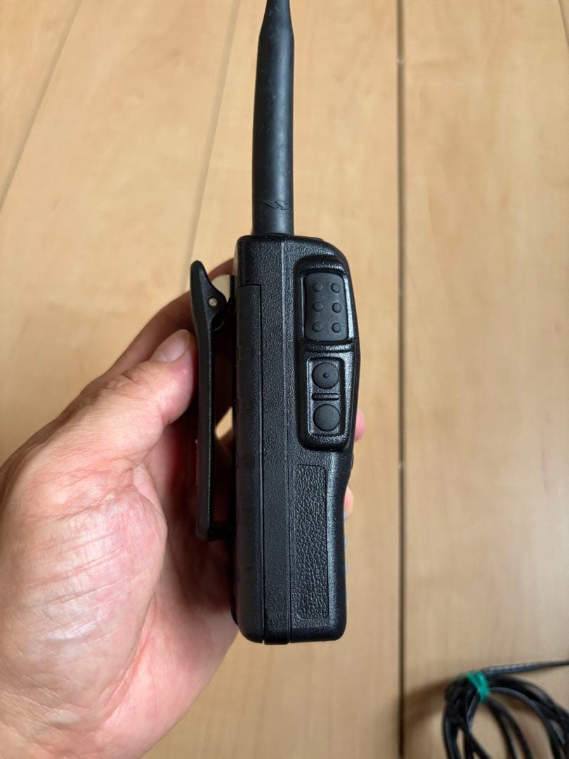 STANDARD FMトランシーバー FT-60