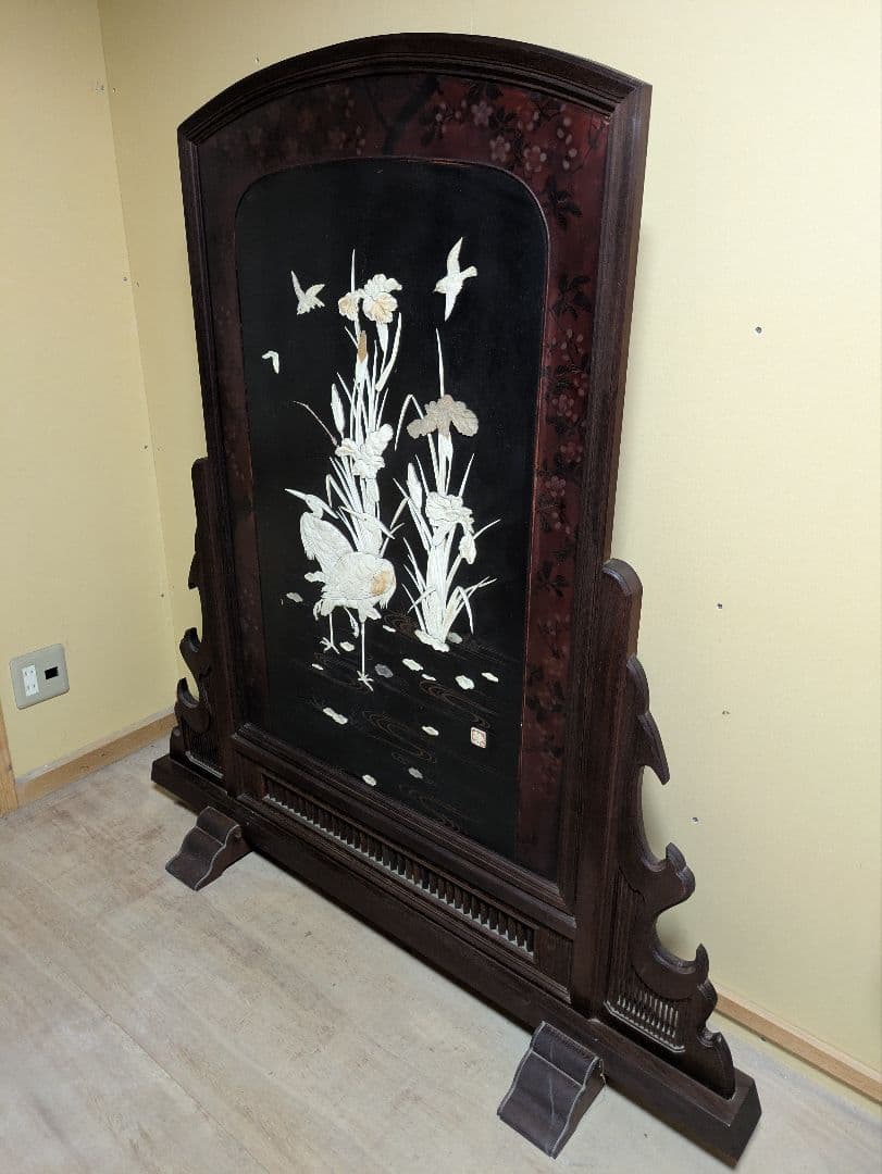 木製 黒漆塗り 螺鈿細工 衝立
