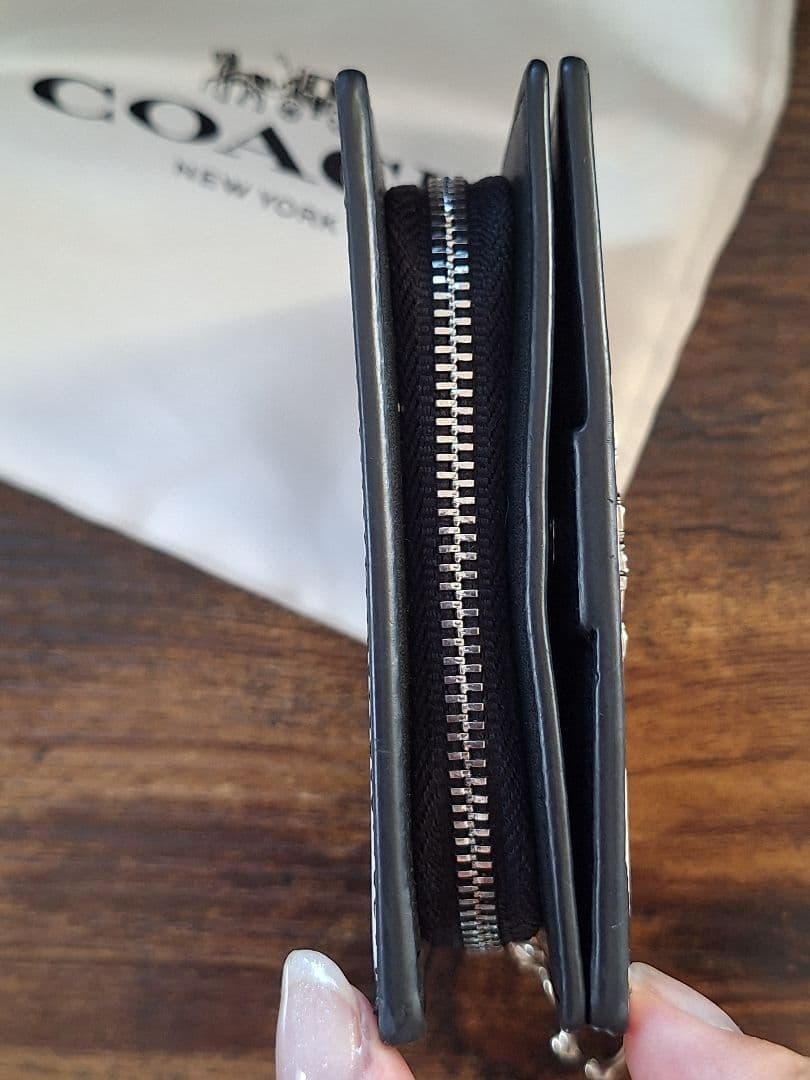 超美品 COACHコーチ 財布 アニマル ブラック&ホワイト