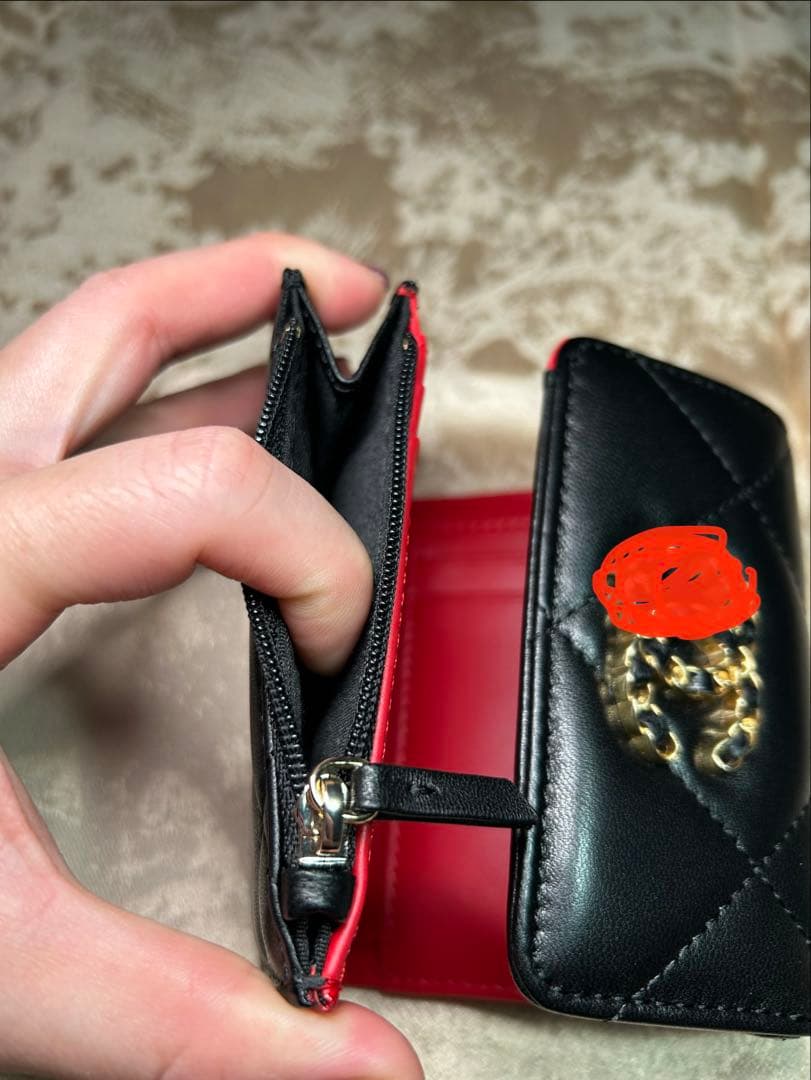 【くうページ】上質本革三つ折り財布/フラグメントケース